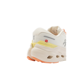On - Cluodrunner 3 Woman S6